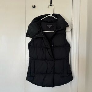 ATHLETA Downtown Puffer Vest